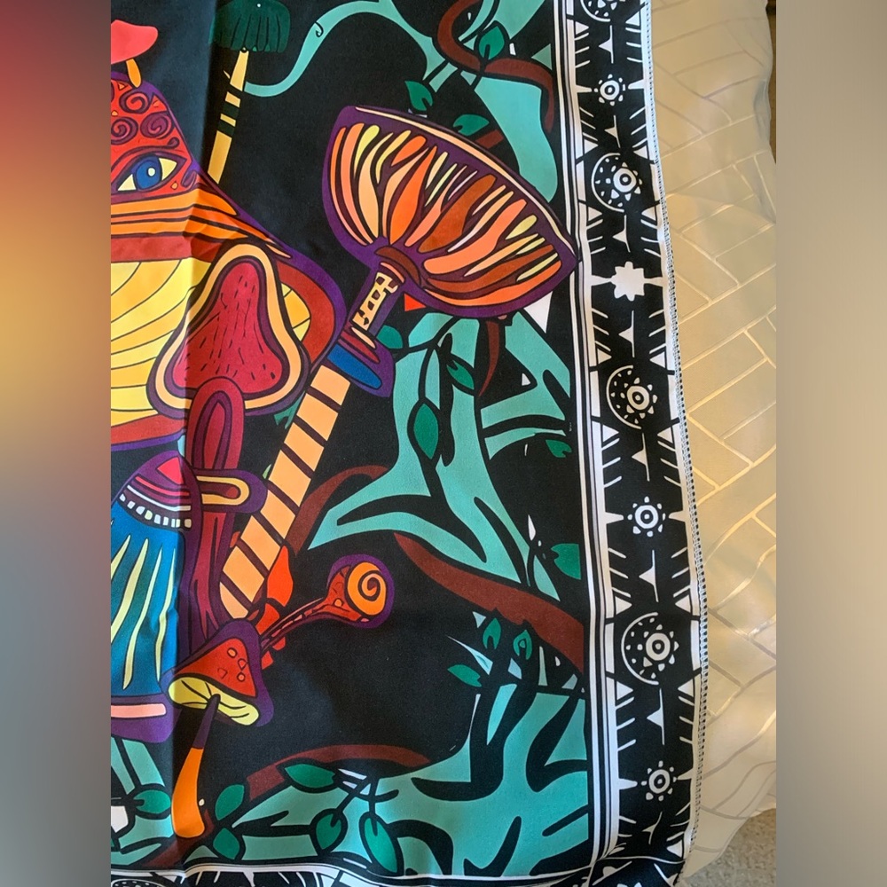 Sunburst wall tapestries trippy mushrooms colorful black teal orange NWT - Picture 4 of 6